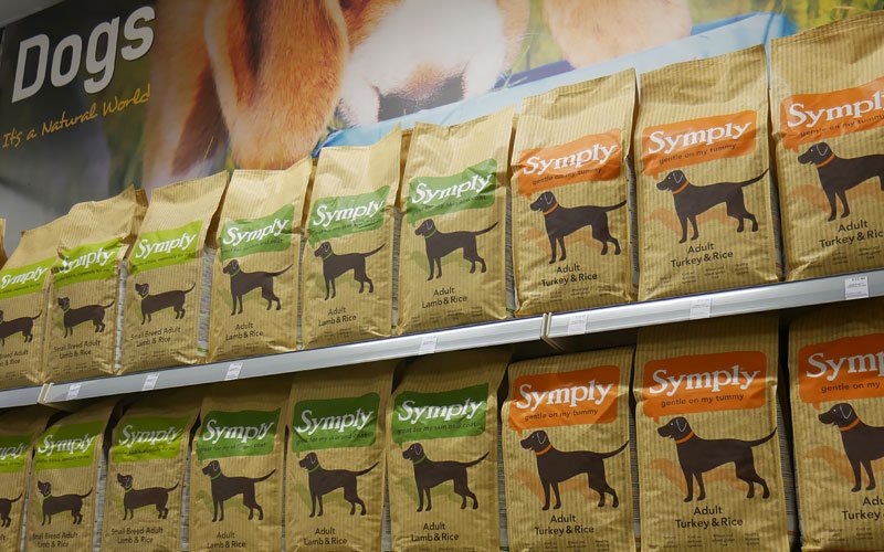 9 Reasons to Choose Symply Dog Food